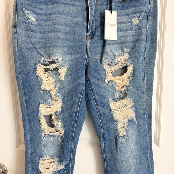 JUDY BLUE Jeans 11/30 Light Denim Boyfriend Fit Distressed Straight Leg STRETCH - Picture 3 of 7